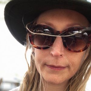 Meet your Posher, Leah